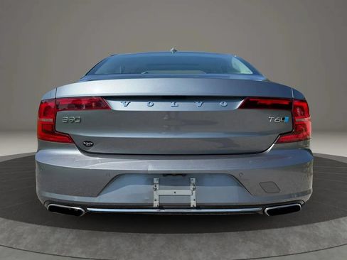 Used 2017 Volvo S90 T6 Momentum w/ Vision Package AWD/4WD image 4