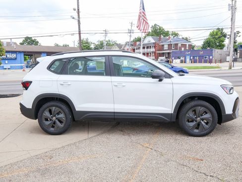 Certified 2026 Volkswagen Taos S FWD image 5