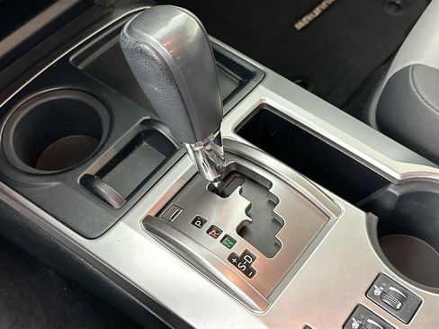 Used 2019 Toyota 4Runner SR5 Premium image 19