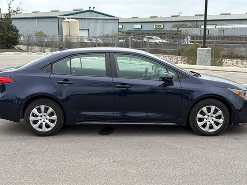 Used 2024 Toyota Corolla LE image 7