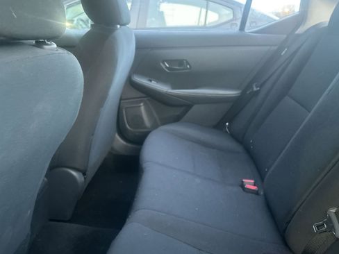 Used 2025 Nissan Sentra S image 8