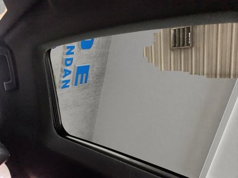 Used 2019 Ford Explorer XLT w/ Equipment Group 202A image 12