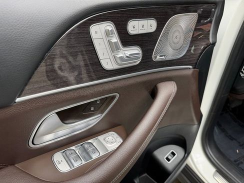 Used 2023 Mercedes-Benz GLE 450 4MATIC image 11