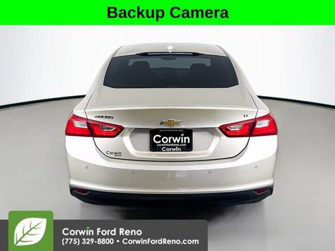 Used 2016 Chevrolet Malibu LT w/ Leather Package FWD image 6