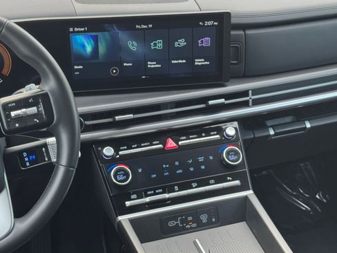 Used 2025 Hyundai Santa Fe SEL image 21