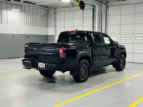 New 2025 Nissan Frontier PRO-4X w/ Interior Protection Package image 15