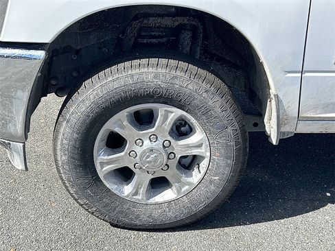 New 2025 RAM 2500 Big Horn image 12