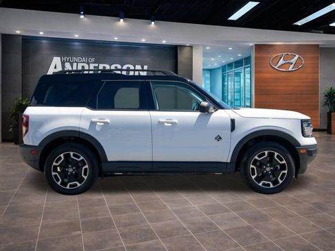 Used 2024 Ford Bronco Sport Outer Banks w/ Tech Package AWD/4WD image 14