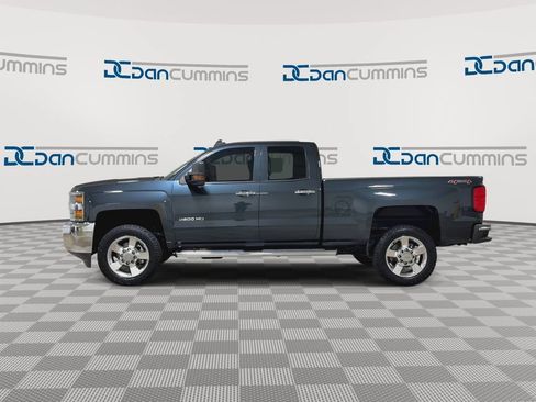 Used 2017 Chevrolet Silverado 2500 W/T AWD/4WD image 5
