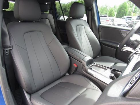 Used 2025 Mercedes-Benz GLB 250 4MATIC image 20