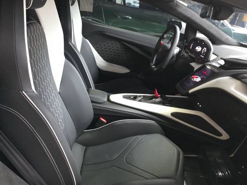 Used 2024 Lamborghini Revuelto AWD/4WD image 7
