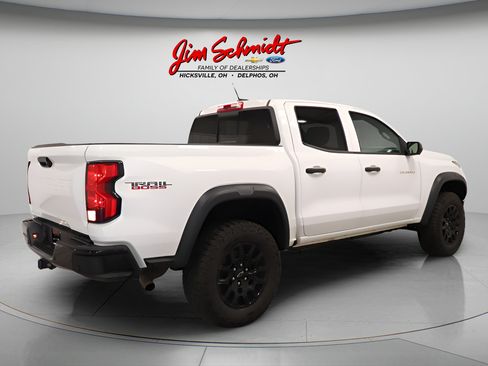 Used 2024 Chevrolet Colorado Trail Boss w/ Technology Package AWD/4WD image 6