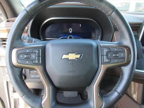 Certified 2024 Chevrolet Tahoe High Country w/ Advanced Technology Package image 25