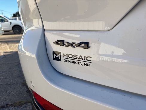 Used 2024 Jeep Grand Cherokee Altitude image 43