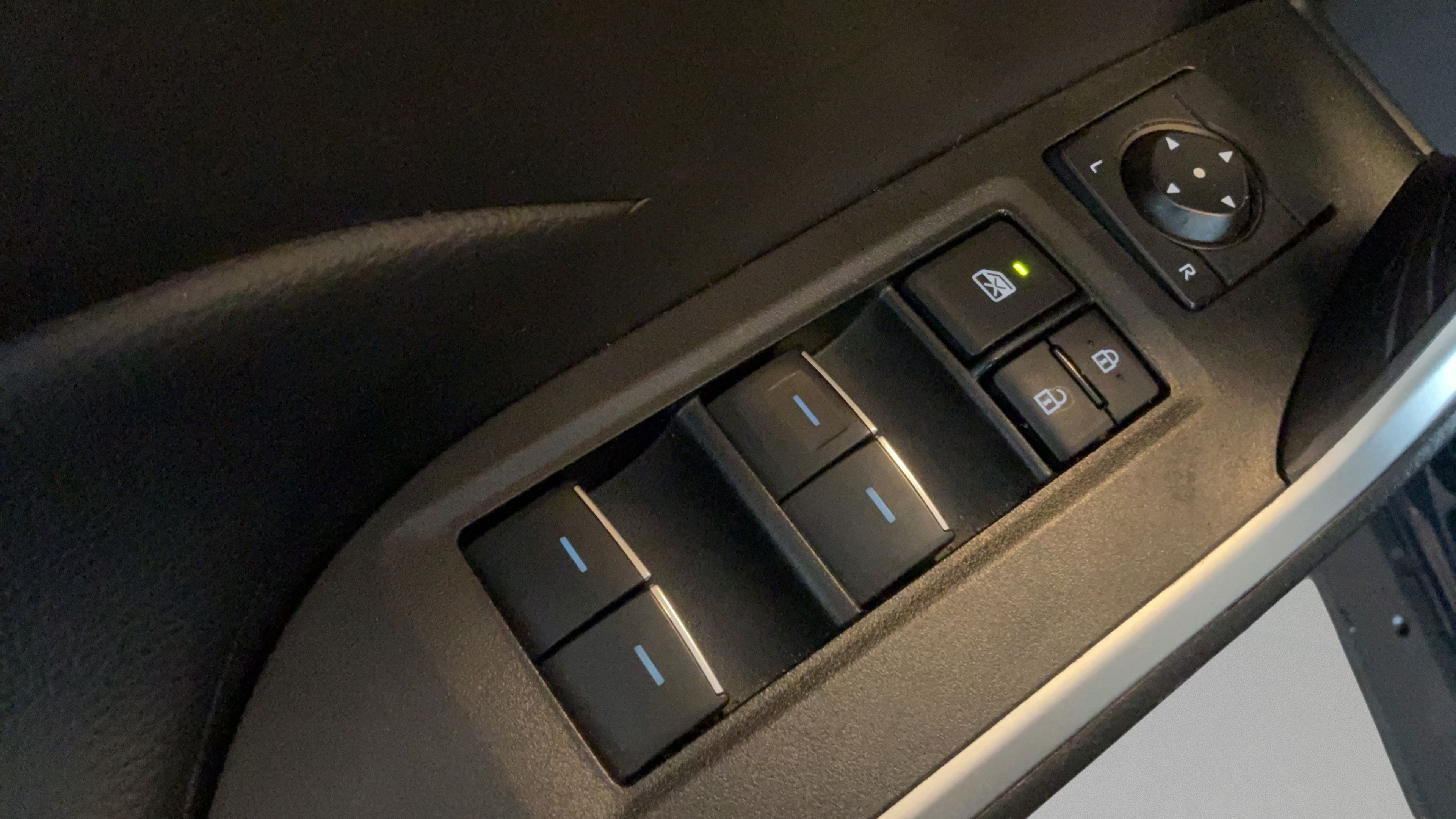 Certified 2025 Toyota RAV4 XLE AWD/4WD image 24