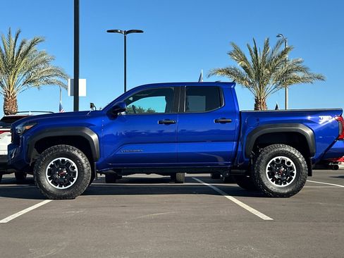 Used 2024 Toyota Tacoma TRD Off-Road image 7