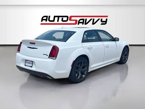 Used 2023 Chrysler 300 S w/ Comfort Group RWD image 7