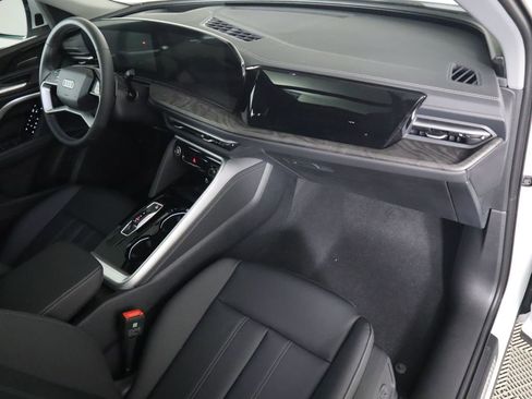 Used 2025 Audi Q5 Premium Plus w/ Premium Plus AWD/4WD image 20