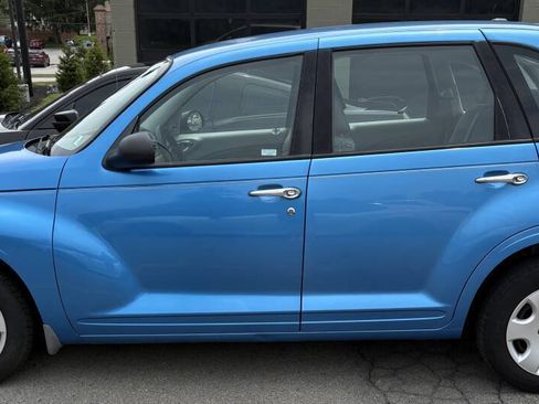 Used 2008 Chrysler PT Cruiser FWD image 4