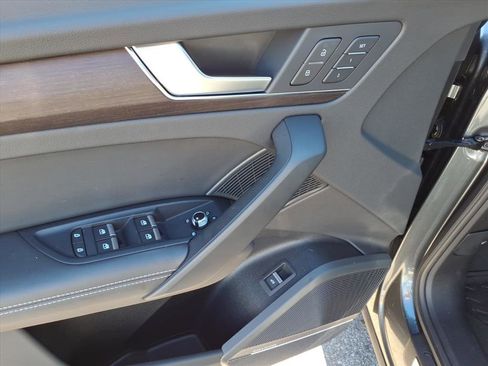 Certified 2023 Audi Q5 2.0T Premium Plus image 14