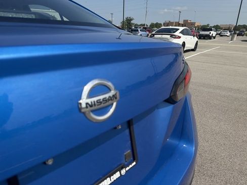 Used 2021 Nissan Versa SV FWD image 34