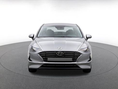 Used 2025 Hyundai Sonata SEL FWD image 2
