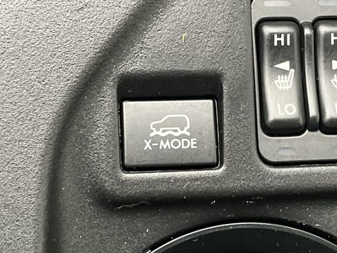 Used 2021 Subaru Crosstrek 2.0i Premium w/ Popular Package #2 AWD/4WD image 13