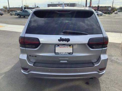 Used 2018 Jeep Grand Cherokee Altitude image 27