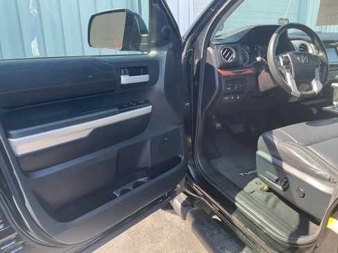 Used 2016 Toyota Tundra Limited w/ Limited Premium Package AWD/4WD image 18