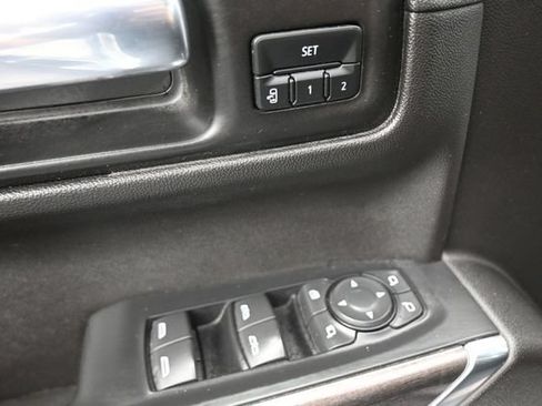 Used 2021 Chevrolet Silverado 1500 LTZ w/ Z71 Off-Road Package AWD/4WD image 32