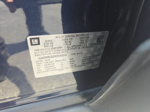 Used 2017 GMC Acadia SLT w/ LPO, Cargo Package FWD image 37