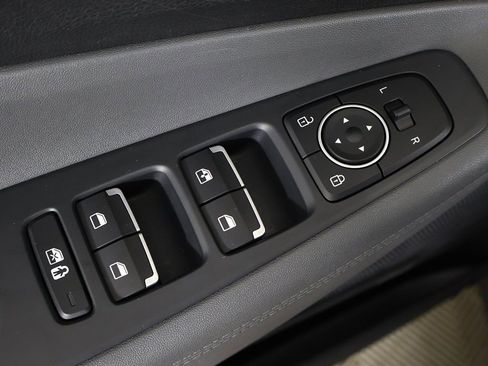 Used 2023 Hyundai Santa Fe SE image 35