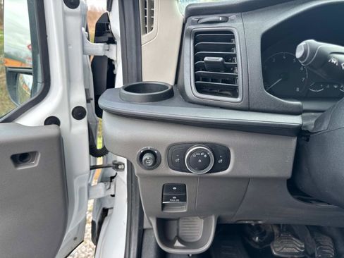 Used 2023 Ford Transit 250 148 High Roof Extended image 19