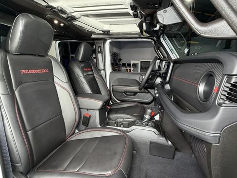 Used 2025 Jeep Gladiator Rubicon w/ Safety Group image 20