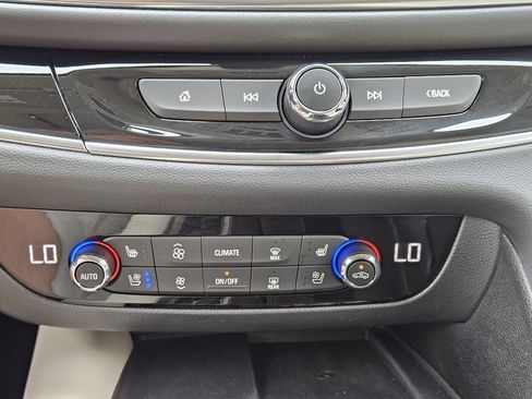 Used 2023 Buick Enclave Avenir w/ Avenir Technology Package FWD image 15