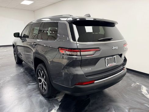 Used 2024 Jeep Grand Cherokee L Limited AWD/4WD image 19