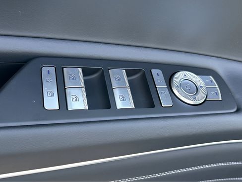 New 2026 Genesis GV80 2.5T image 17