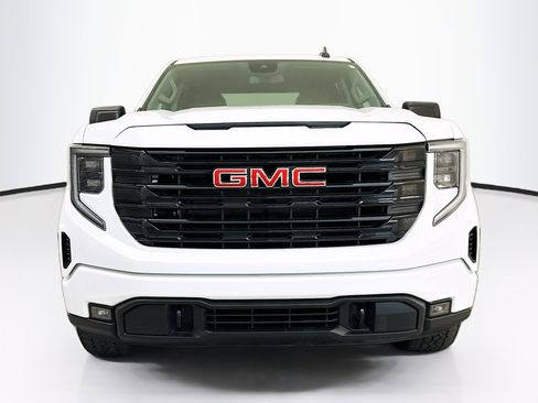 Used 2024 GMC Sierra 1500 Elevation image 2