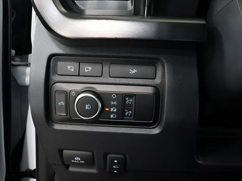 Used 2024 Ford F250 Lariat w/ Lariat Ultimate Package image 19