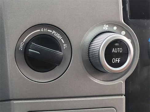 Used 2012 Toyota Sequoia Platinum image 29