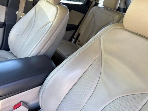Used 2016 Lincoln MKX Select w/ Cargo Utility Package FWD image 3