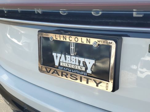 New 2026 Lincoln Nautilus Premier AWD/4WD image 33