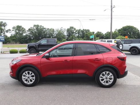 Certified 2025 Ford Escape Active FWD image 5