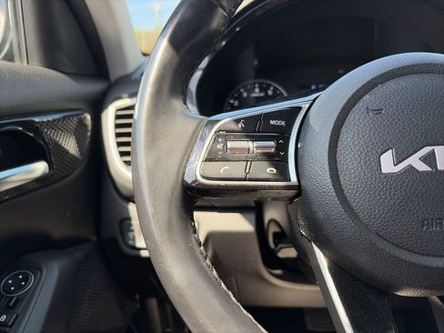 Used 2023 Kia Seltos S w/ Navigation Package image 16