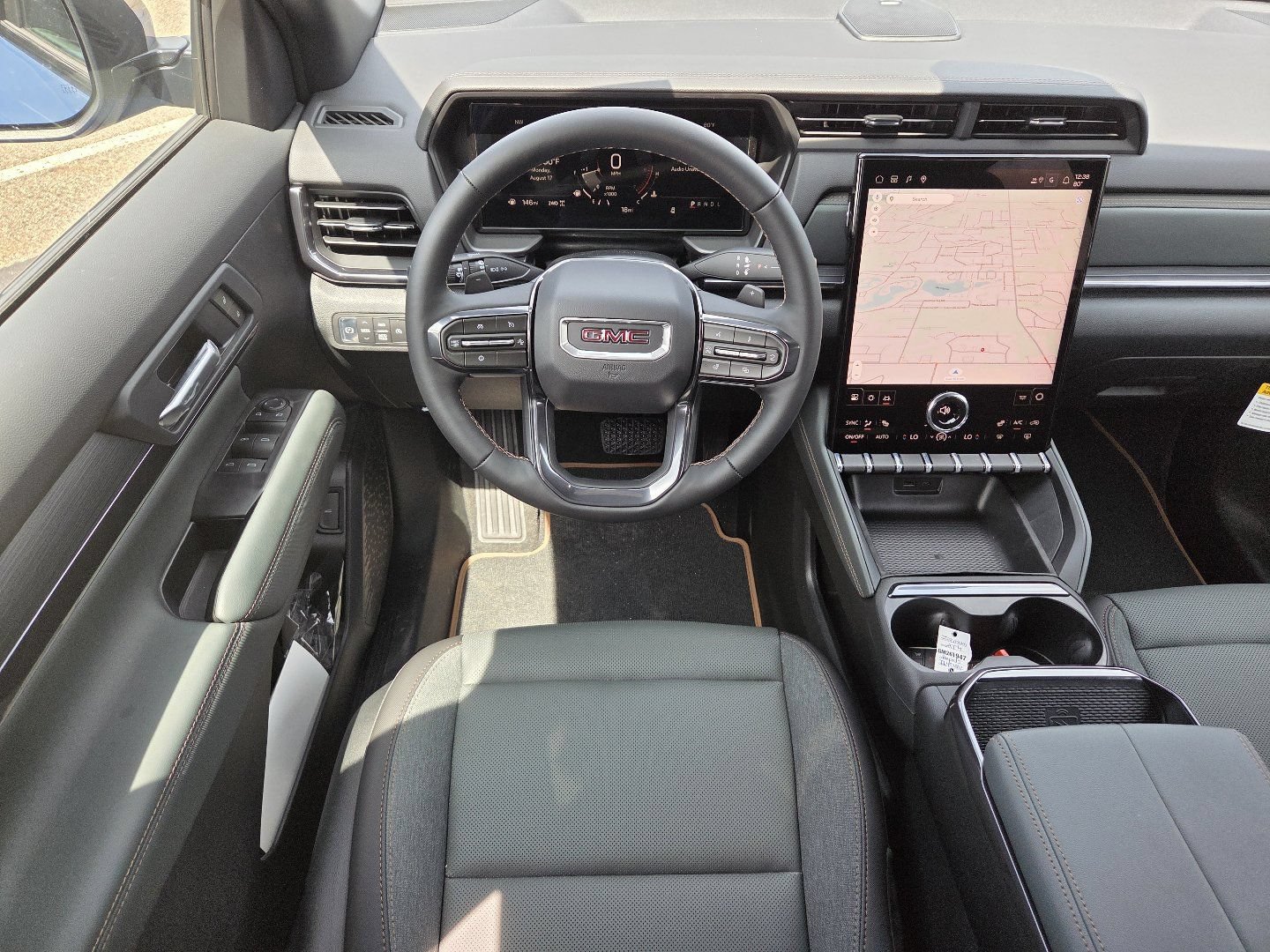 New 2026 GMC Terrain AT4 w/ Technology Package II AWD/4WD image 4