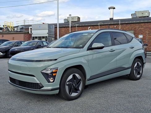 Used 2024 Hyundai Kona SEL image 1