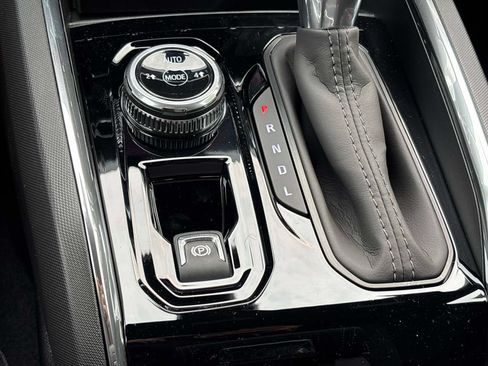New 2026 GMC Canyon Elevation AWD/4WD image 11