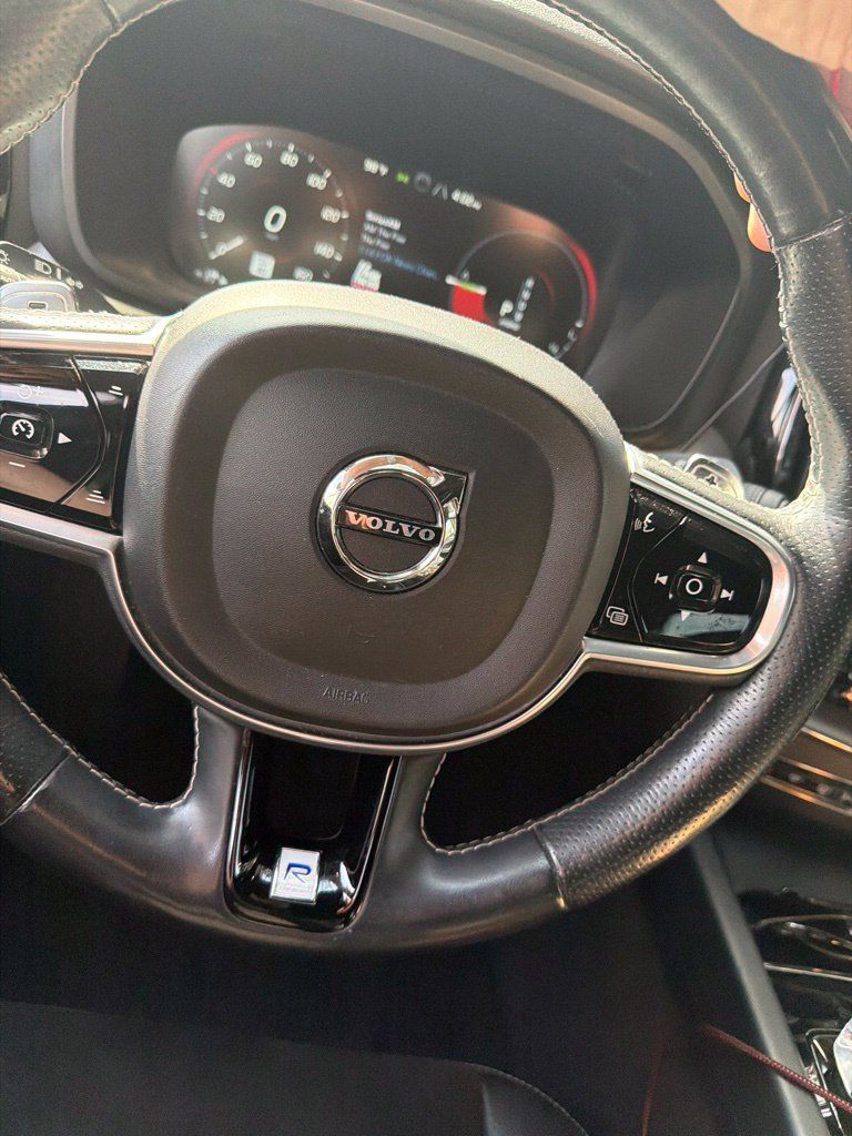 Used 2019 Volvo XC60 T8 R-Design AWD/4WD image 7