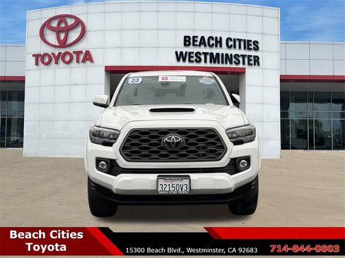 Certified 2023 Toyota Tacoma TRD Sport image 4