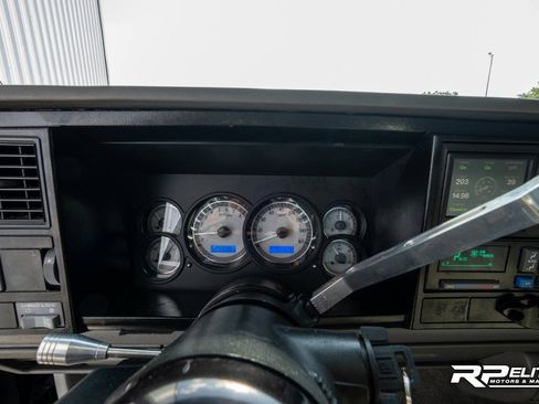 Used 1994 Chevrolet Silverado 1500 2WD Regular Cab image 53